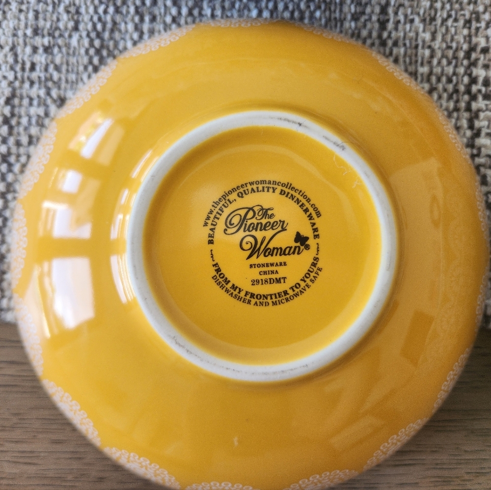 The Pioneer Woman Dining Ware
